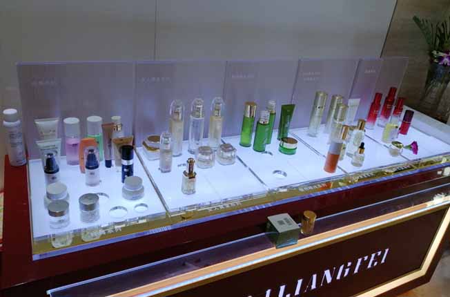 �n��չʾ��