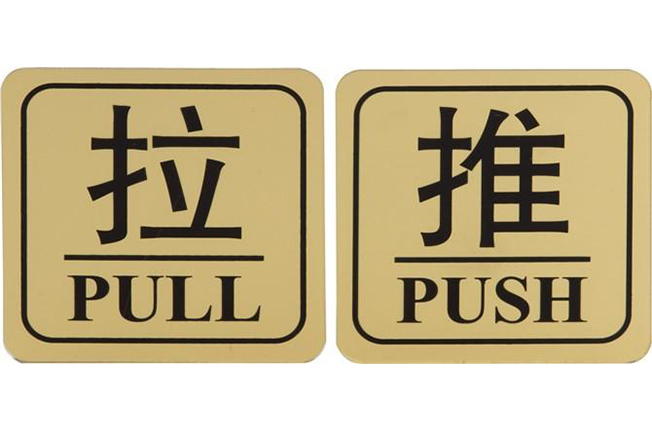 ��ɫ������